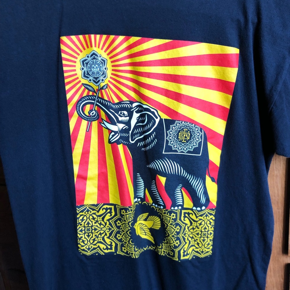 obey graphic tee